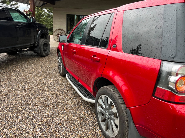2014 Land Rover LR2 HSE in Cars & Trucks in Calgary - Image 4
