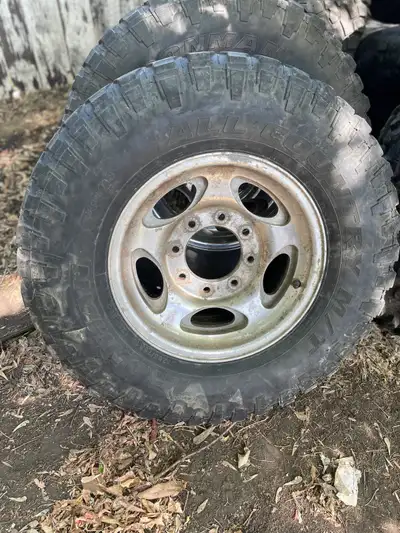 Lt265/75 r16 8-bolt pattern came off of a f350 They are heavily used 2 treads are worn and 2 have ab...