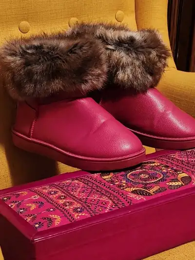 Womens red winter fur boots, View more
