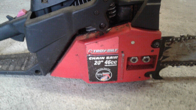 TROY-BILT CAIN SAW 46CC in Power Tools in Whitehorse - Image 2