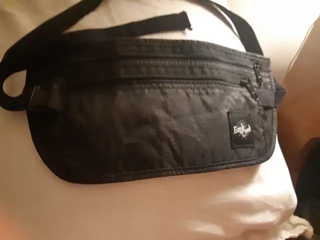 Eagle Creek Travel Wallet