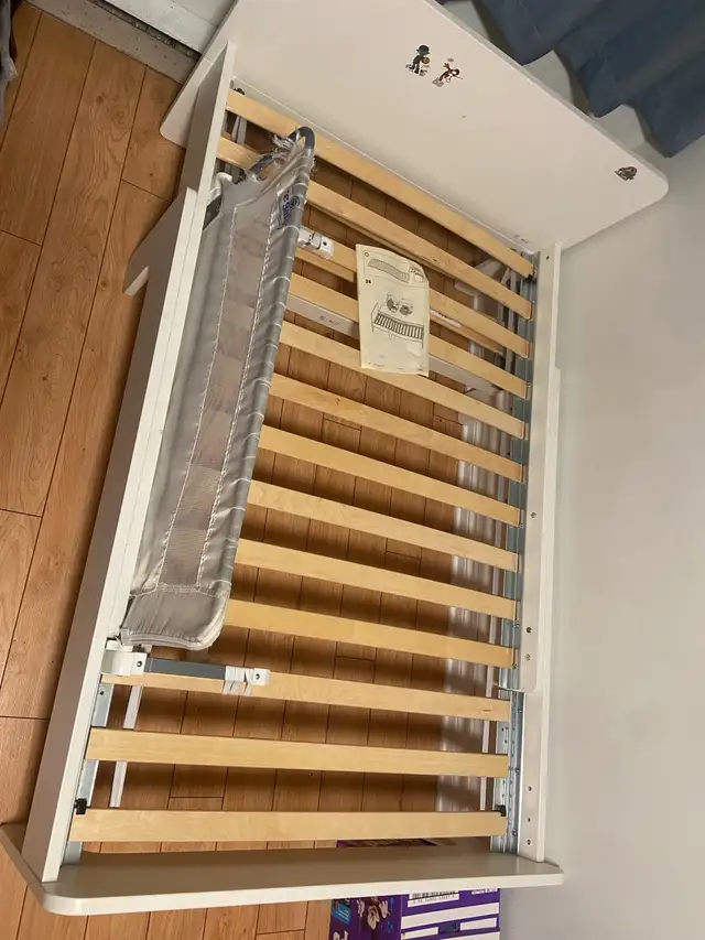 Lit simple évolutif sundvik  avec matelas in Beds & Mattresses in Laval / North Shore - Image 6