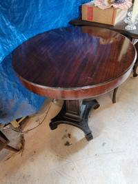 Antique Table Round, Small