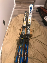 Head iTitan downhill skis with Nordica boots - perfect condition
