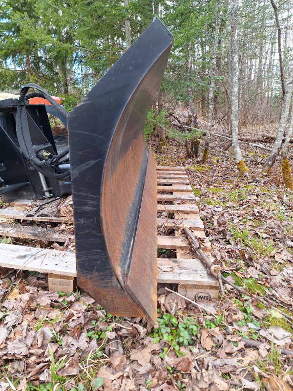 4 Way Snow/Gravel Blade For Sale in Heavy Equipment Parts & Accessories in Moncton - Image 3