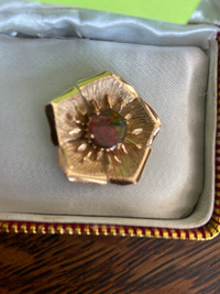 14k Floral pin with 9.75mm round ammite 