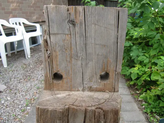 Vintage Solid Wood Caledon Barn Beam Remant Varied Uses C1867 in Arts & Collectibles in Mississauga / Peel Region - Image 3