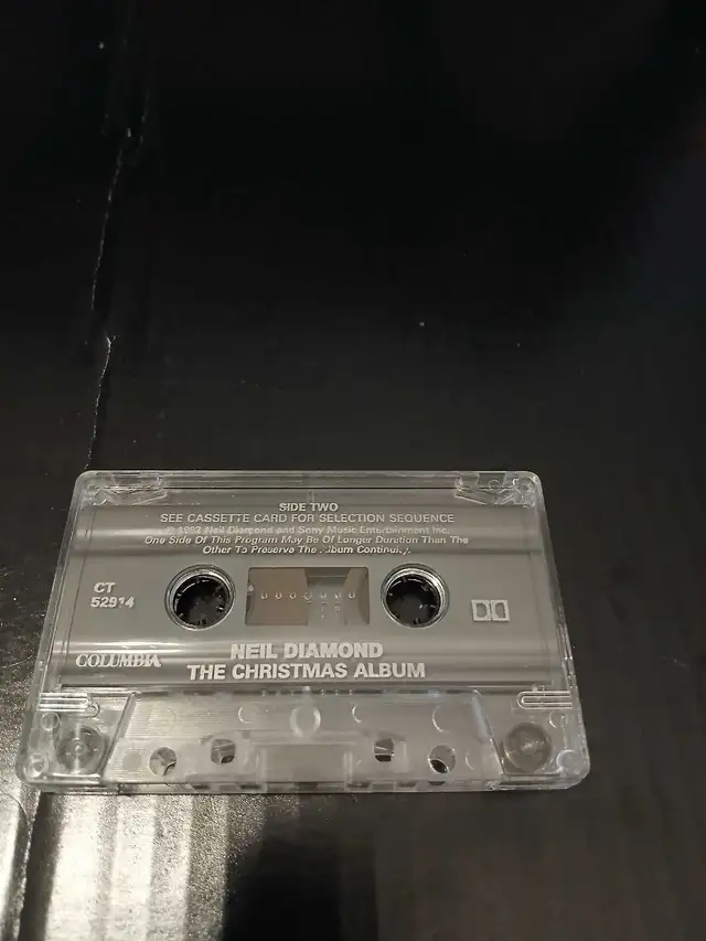 Neil diamond the Christmas album cassette tape like new in CDs, DVDs & Blu-ray in Kitchener / Waterloo - Image 6