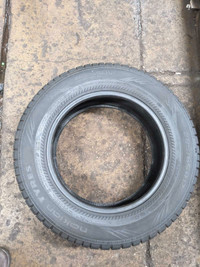 One only used tire 225/65/17 106H Nokian Tyres WR G4 SUV 