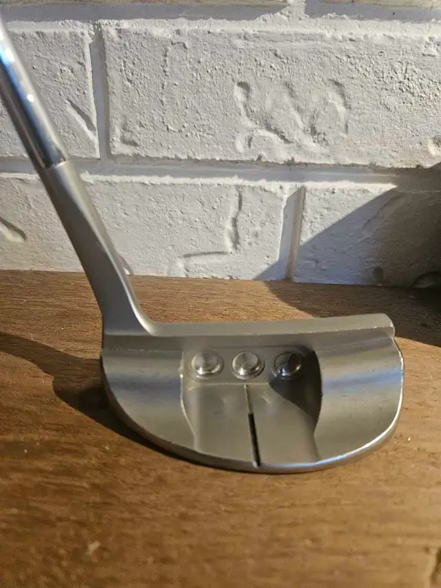 Scotty Cameron California Del Mar Putter in Golf in Bedford - Image 4