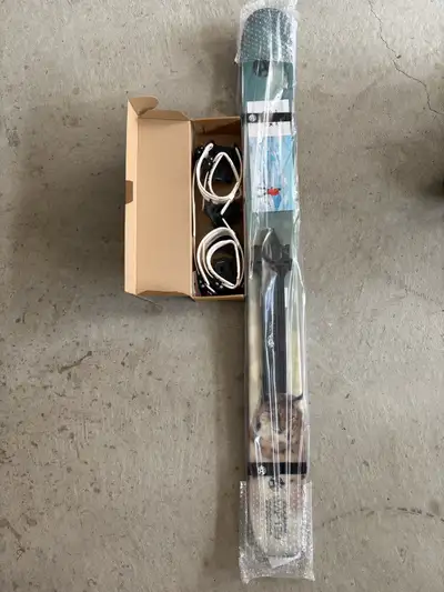 Short, wide and lightly cambered, the OAC Skinbased WAP 129 trekking ski is ideally suited for trave...