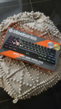 Apex pro mini wireless steelseries keyboard
