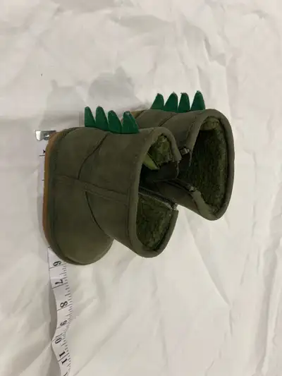 Baby Gap like new Size 6 Ugg style kids toddler boots, View more