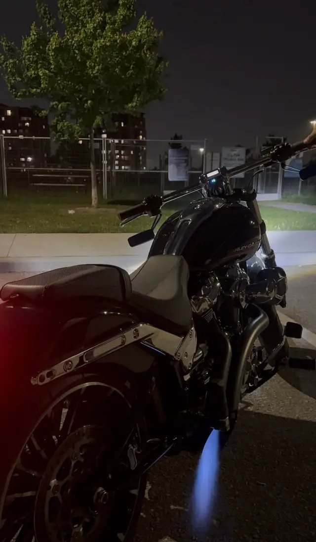 2024 Harley Davidson Breakout in Street, Cruisers & Choppers in Markham / York Region - Image 5