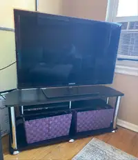 Contemporary corner TV stand