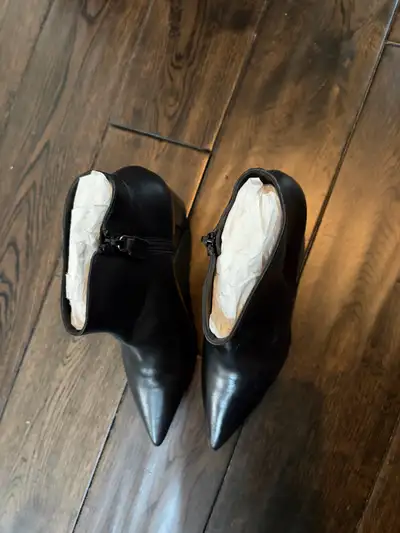 Stuart Weitzman Ladies Shoes/Boots , View more