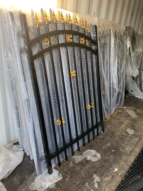 Iron fence on sale Decks & Fences Ottawa Kijiji