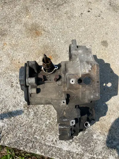 Cases are good, diff is good, came out of a running 03 with 3rd gear shifting problems had 500k on i...