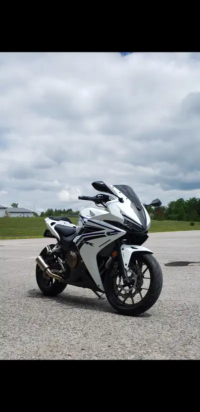 New tires ridden one season, heated grips, after market exhaust, seasonal oil changes, 19 800km.