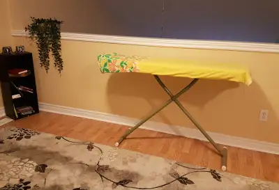 Sturdy with cotton cover and foam pad Large surface: 55” Height: 16” Pickup near Book Road & Conrad...