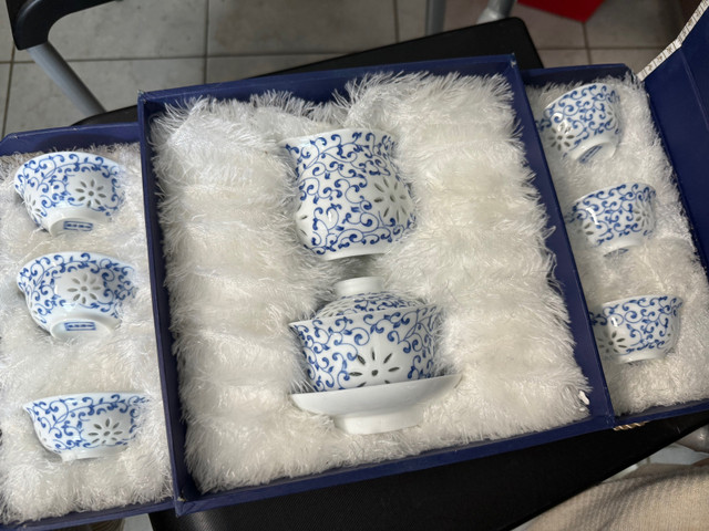 Moving sale/ fine China in Arts & Collectibles in Markham / York Region - Image 2