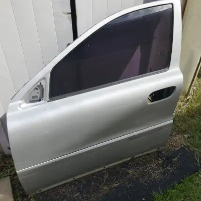 For sale - used door and glass from 2005 Volvo S60