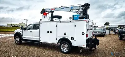 2025 F550 XLT Extended Cab Service Truck Brand New Unit. Full Factory Warranty 6.7L Diesel Powerstro...
