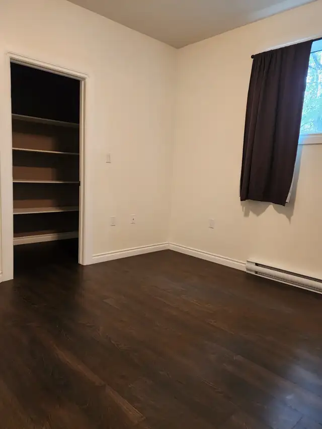 Beautiful Modern 3 bed 2 bath townhouse style condo for rent in Long Term Rentals in Whitehorse - Image 9