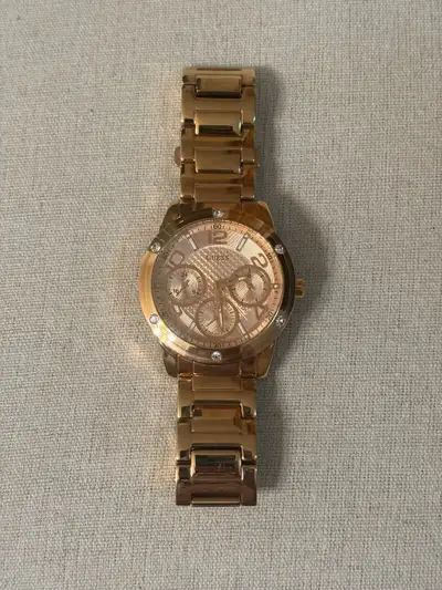 Ladies Stylish Gold Guess Chronograph Watch, View more