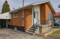 Modern Mainfloor Unit with 2 Parking Spots near Mohawk College!