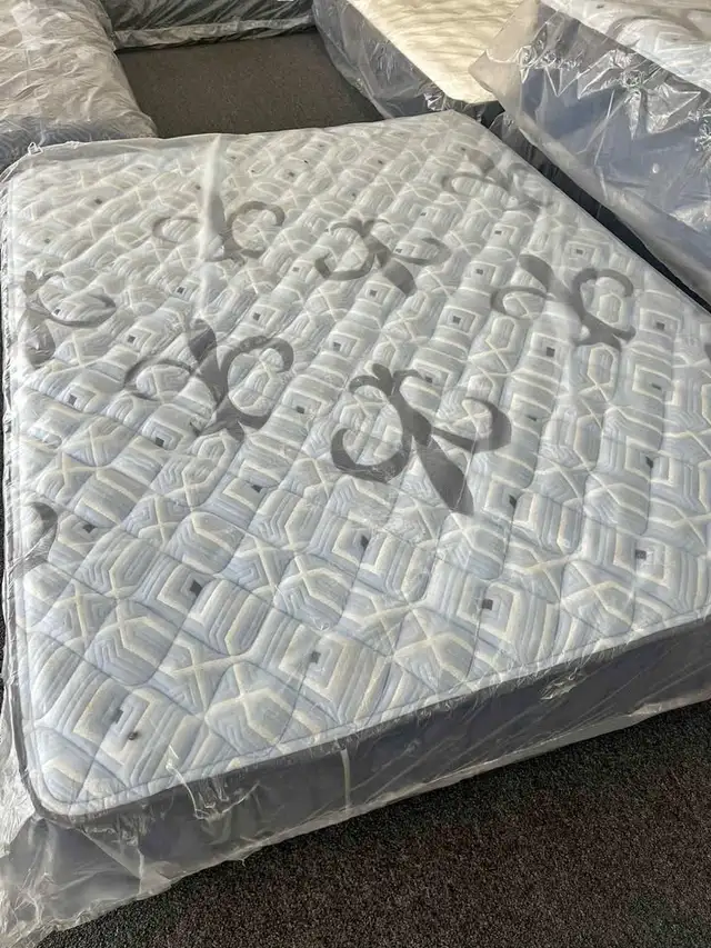 NEUF Matelas simple,Matelas double,Matelas queen,Matelas king in Beds & Mattresses in City of Montréal - Image 4