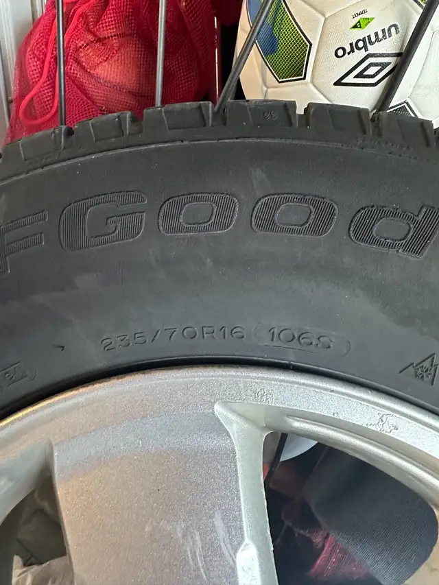 tire rims for 2008-2012 ford escape in Tires & Rims in Kingston - Image 4