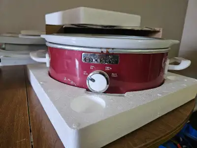 Crock-Pot Slow Cooker – Red, View more