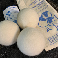 Woollen handmade dryer balls NEW