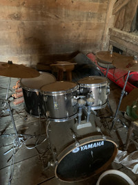 5 piece Yamaha drum kit