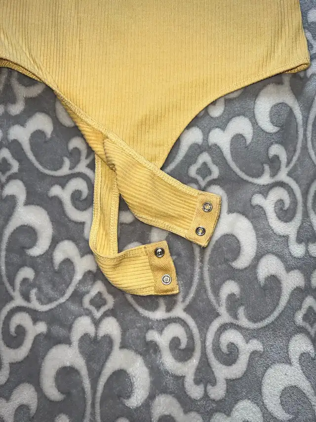 Streetwear Society Women’s Yellow Long Sleeve Bodysuit in Women's - Tops & Outerwear in Oshawa / Durham Region - Image 5