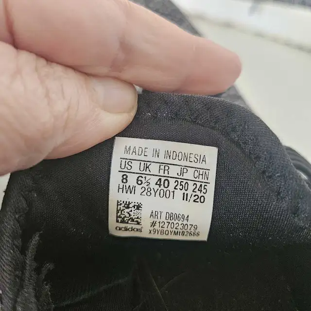 Adidas Shoes Women Size 8 Cloudfoam Black Sneakers Running in Women's - Shoes in Kitchener / Waterloo - Image 9