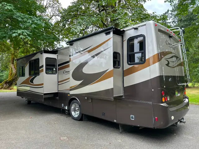 Class A motorhome 2008 in RVs & Motorhomes in Delta/Surrey/Langley - Image 6