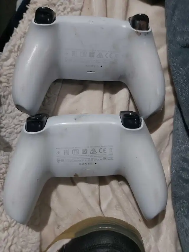 ps5 controllers 64840218693379121