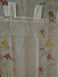 Tab Sheer Curtains / Flowers 