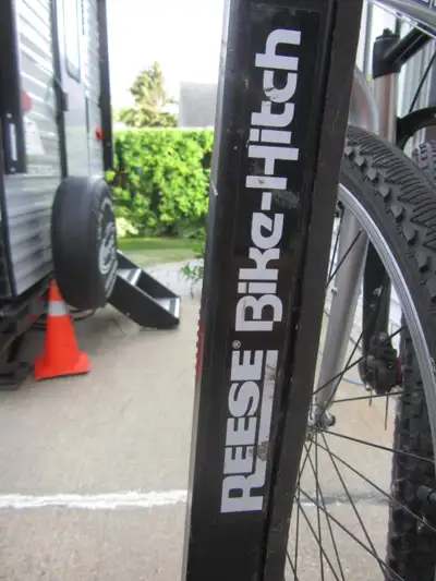 Holds two bikes on 2 inch hitch. I joined two hitches (flat bar hitch to 2 inch hitch) to make this...