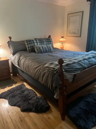 Mobilier de chambre colonial complet, View more