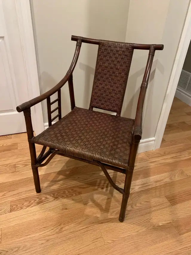 Hollywood Regency Tommi Parzinger Style Arm in Chairs & Recliners in La Ronge - Image 2