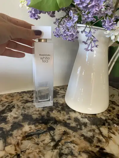Elizabeth Arden White Tea, View more