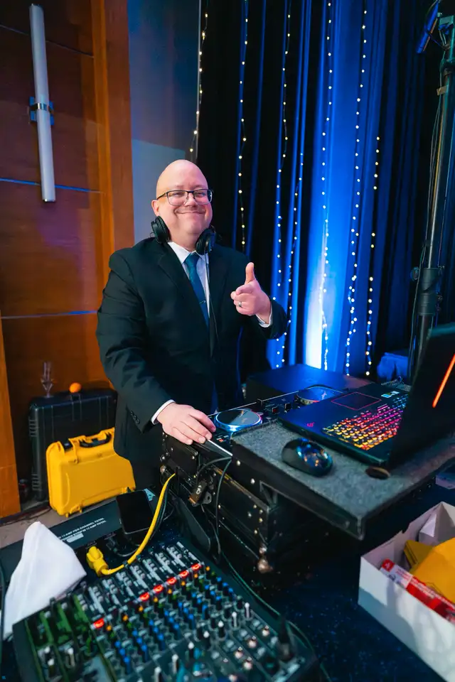 Wedding DJ service, custom playlists, transition mixing628643582787851228