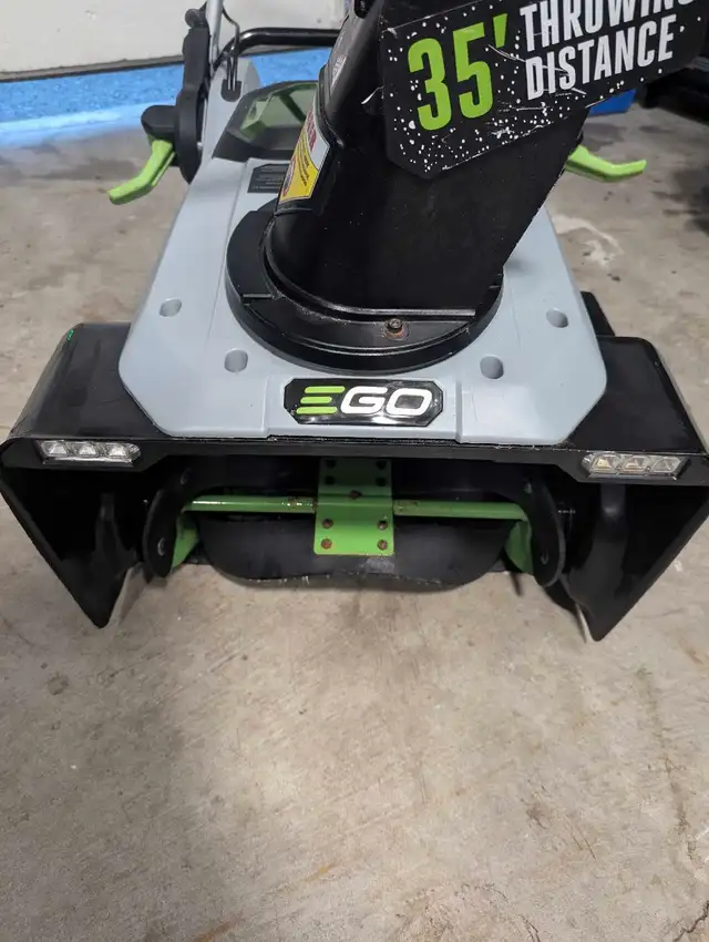 ego snowblower 35" (tool only) in Snowblowers in Oshawa / Durham Region - Image 6