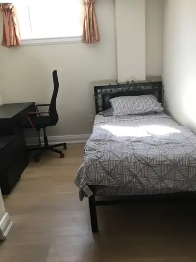 Private Room- Scarborough- Female only