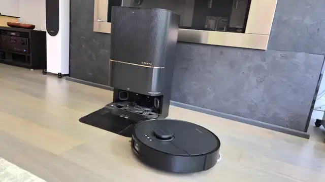 Dreame X40 Ultra robot vacuum and mop. in Vacuums in Mississauga / Peel Region - Image 4