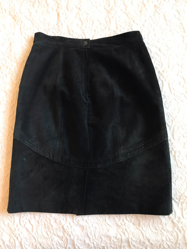 Beautiful Black genuine suede skirt-reduced! in Women's - Dresses & Skirts in Mississauga / Peel Region - Image 2