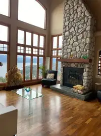 Ocean views in 6000 sq ft mansion shared accommodations